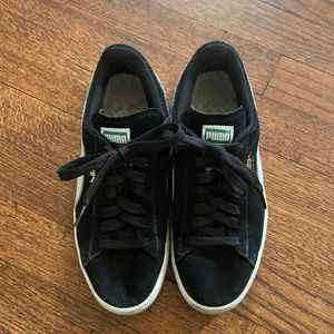 Black Suede Pumas